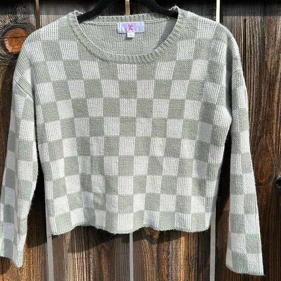 chloe & Cyrus Sweaters - Cute Sweater - Moss green and off-white checkerboard. Shorter style